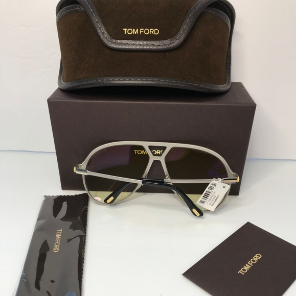 TOM FORD XAVIER TF1060 30F - AS SEEN ON KHLOE KARDASHIAN & TAMARA KALINIC - Picture 12 of 14